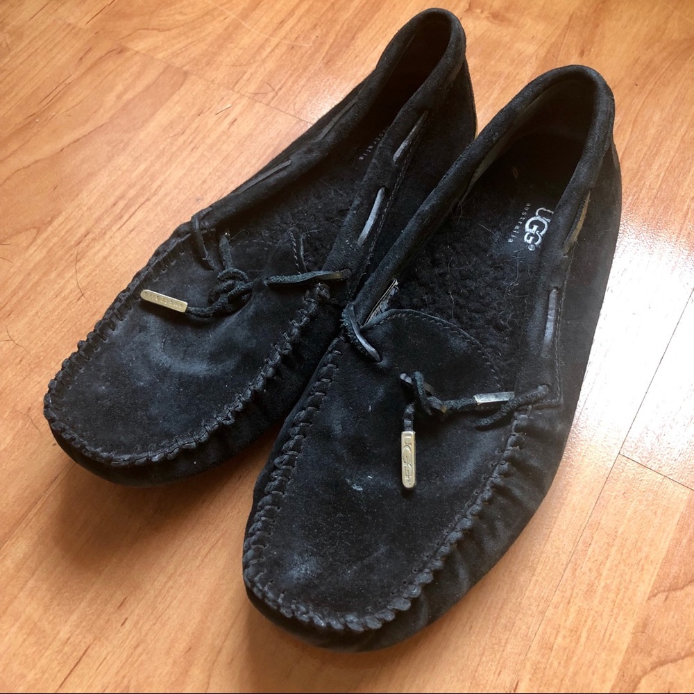 Pre-loved UGG Dakota moccasins, sz 7.5